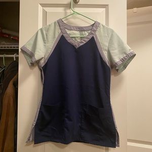 GREY’S ANATOMY and BARCO mint green and navy scrub top